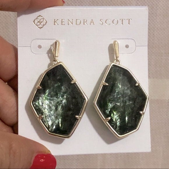 Kendra Scott Jewelry - NWT Kendra Scott Dumm Drops earrings
